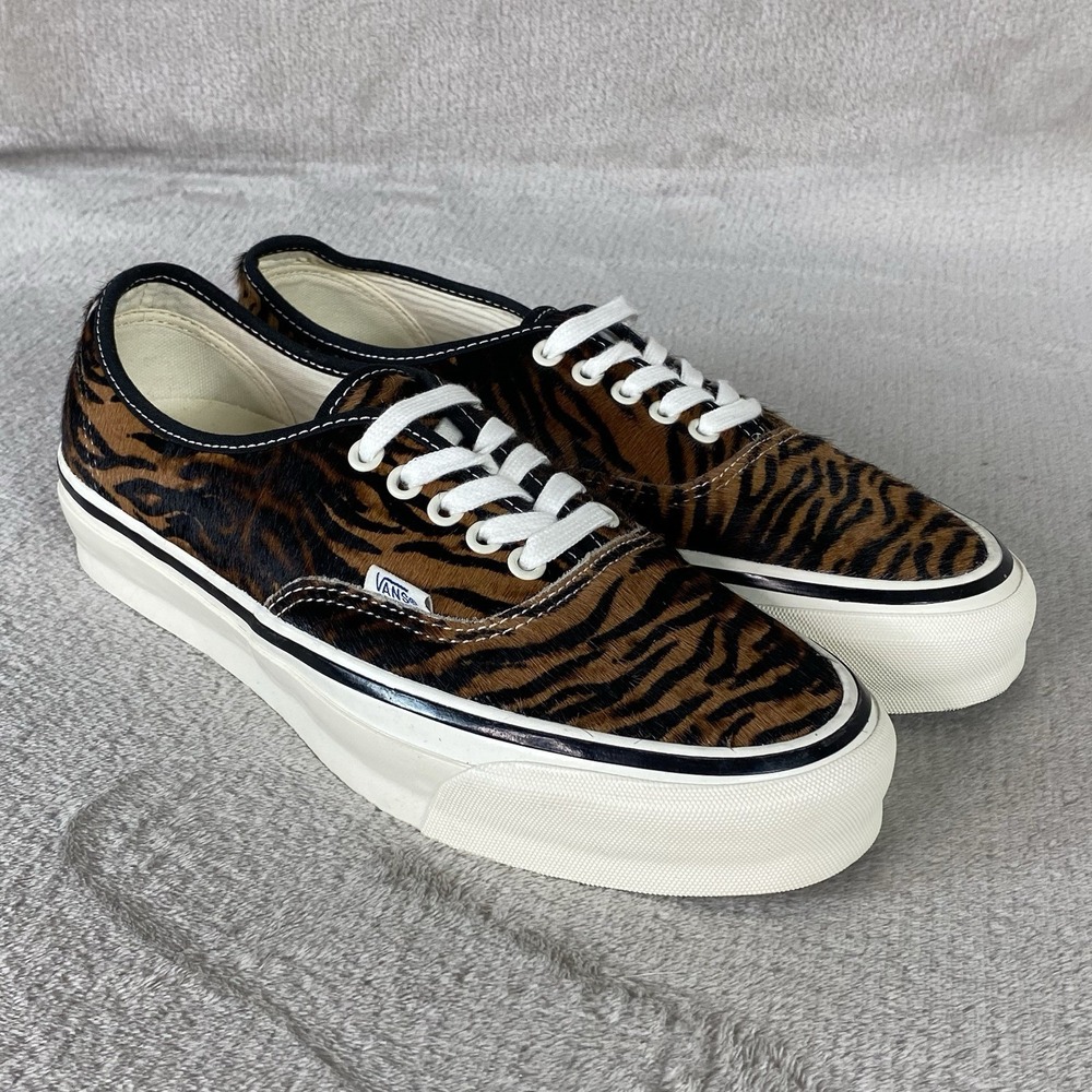 Vans Authentic 44 Pony Hair Shoes Women 10.5 Men 9 Tiger Black Calf Hair NEW